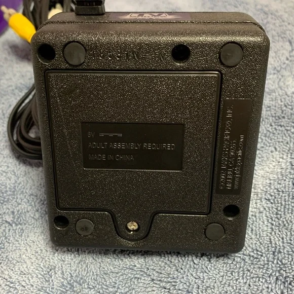 Vintage Atari 2600 classic video game controller - Picture 4 of 4